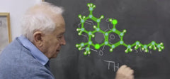 Rafael Mechoulam: El hombre que descubrió el THC - Family Cbd Mexico